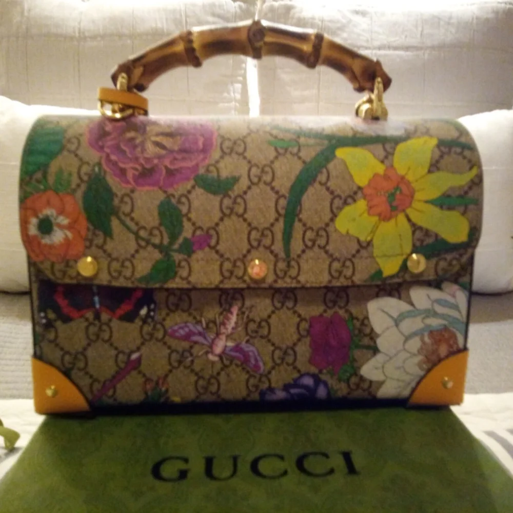 GUCCI GG SUPREME MONOGRAM FLORA BAMBOO PADLOCK BAG - Picture 5 of 13